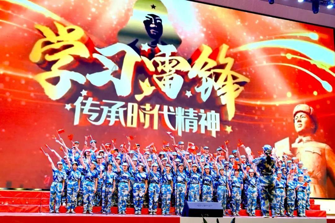 卡塔尔亚洲杯：印度尼西亚主帅申台龙看台观战