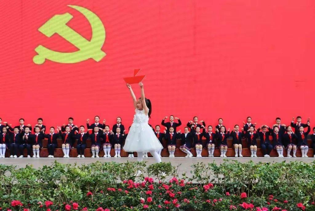 大学可以申请换自己住一间宿舍吗？游戏画面